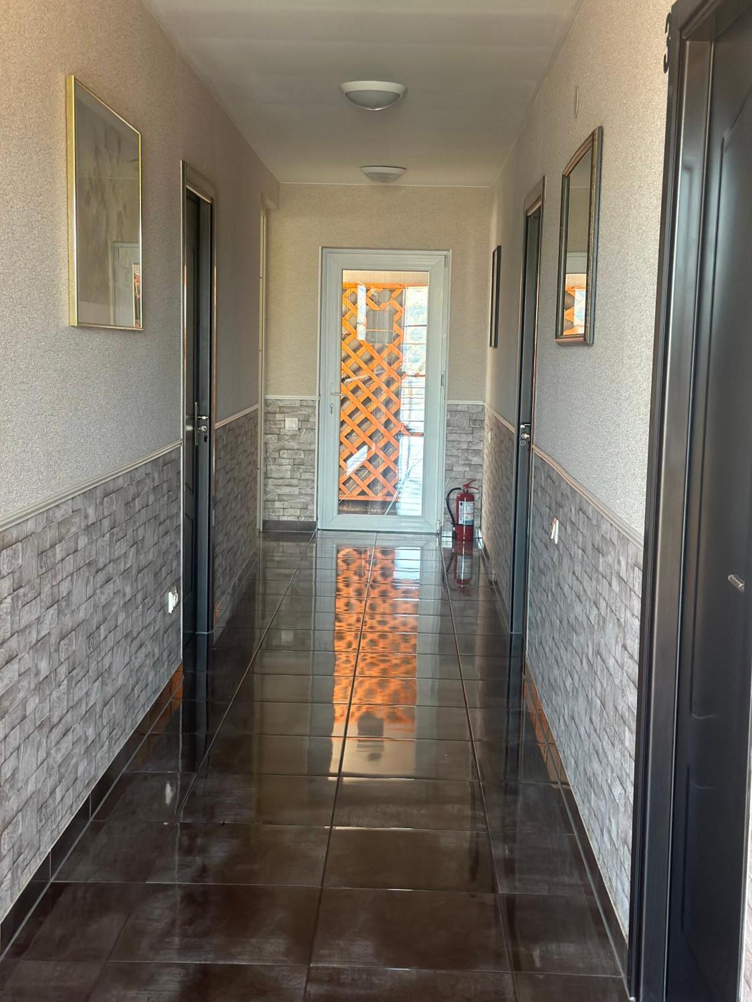 فندق Casa Clau Orşova المظهر الخارجي الصورة